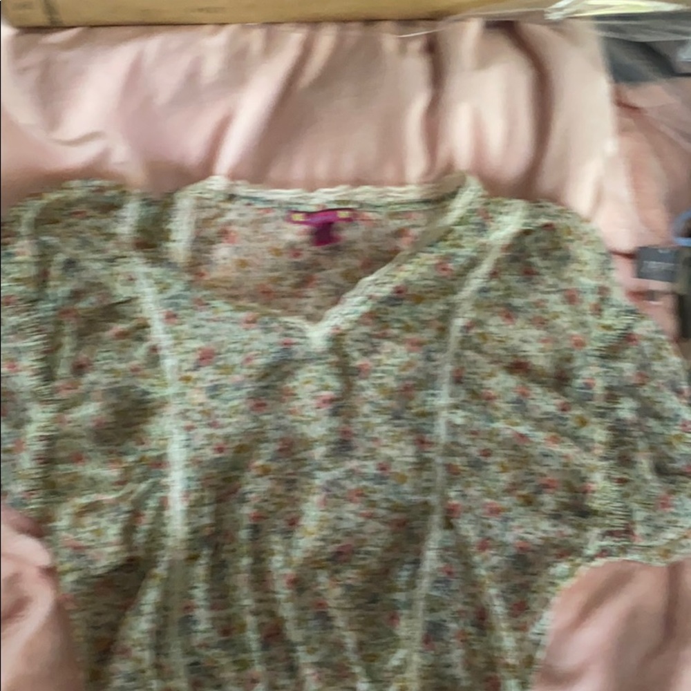 Cream chiffon floral print top M